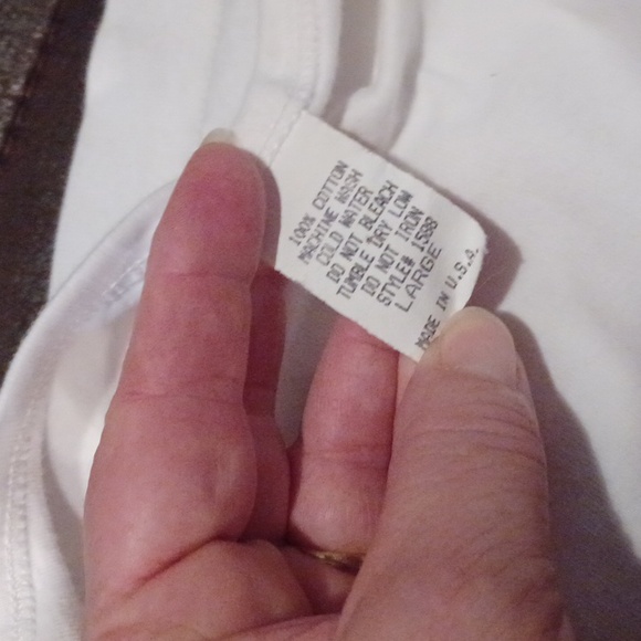 4/$60 White Las Vegas Tank Top - Size Large - Picture 8 of 8